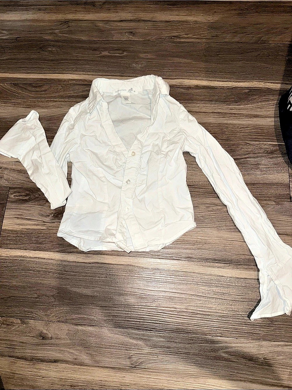 Alta'd State Button Down Shirt in White Size Medium